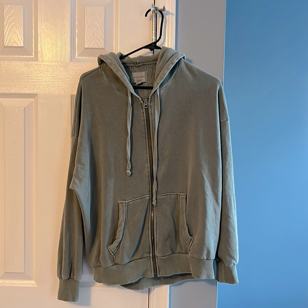 American eagle zip up